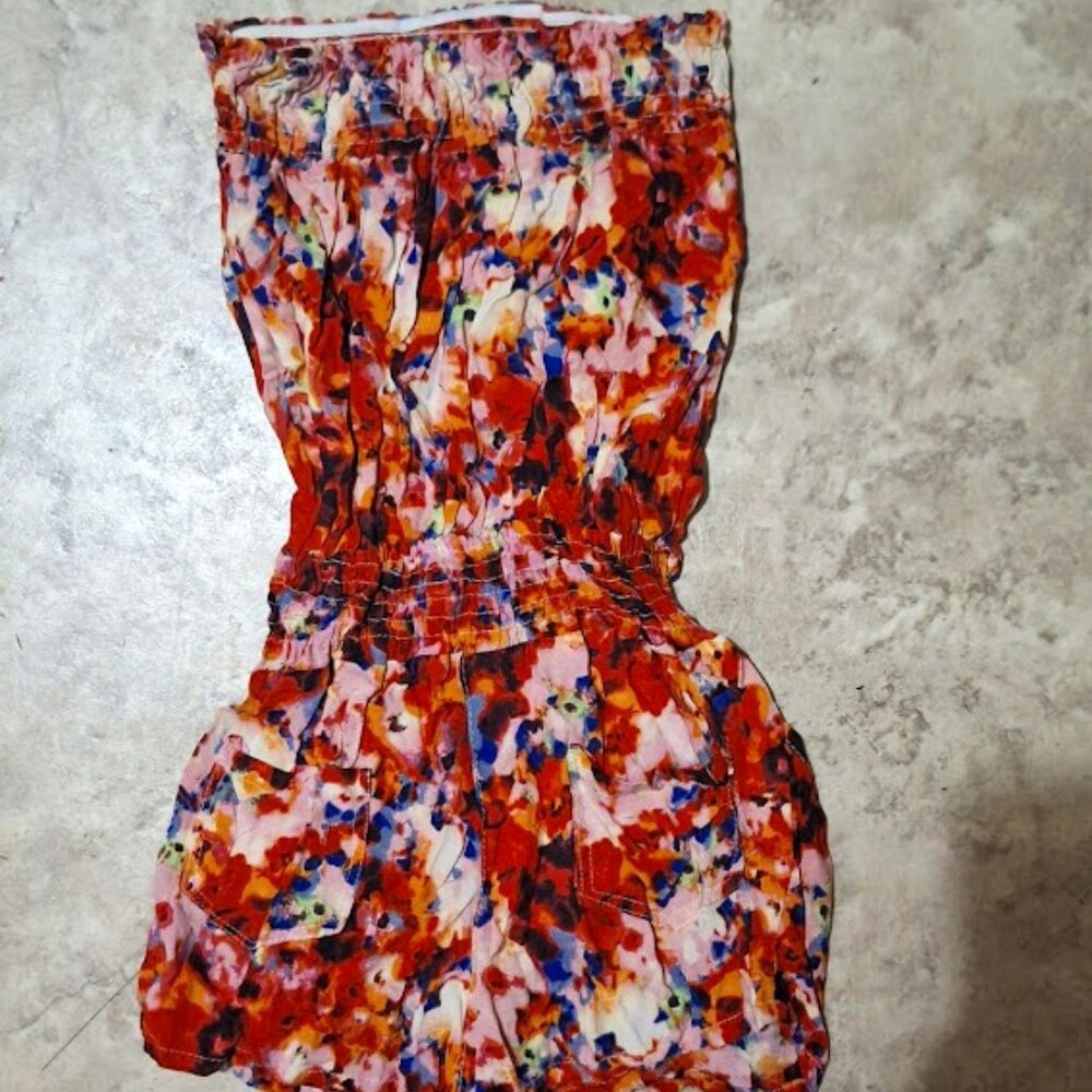 Wet Seal Y2K Strapless Small Romper Shorts Front and Back Pockets Floral Summer